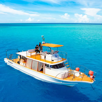 ダイビング専用ボート
